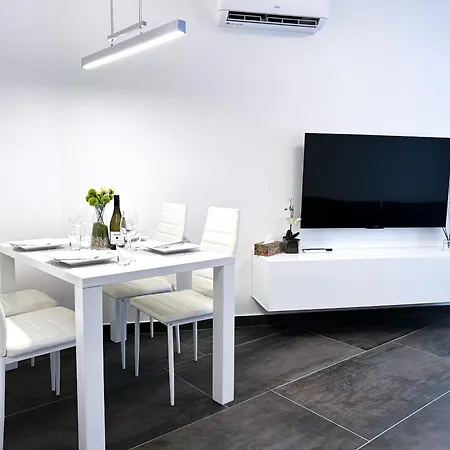 Downtown Apartman *